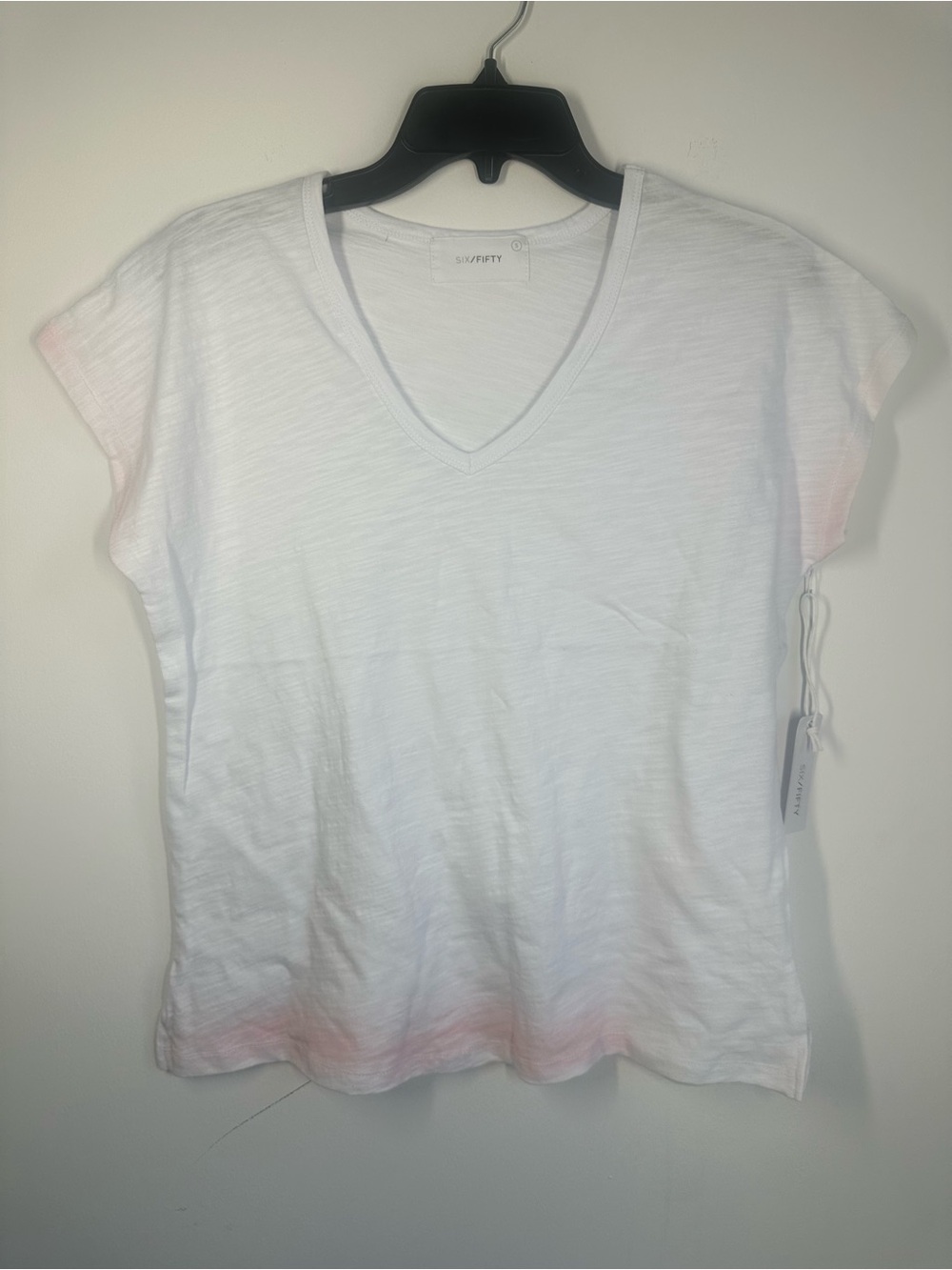 Six/Fifty White & Pink 100% Cotton V-Neck Tee NWT Size Small
